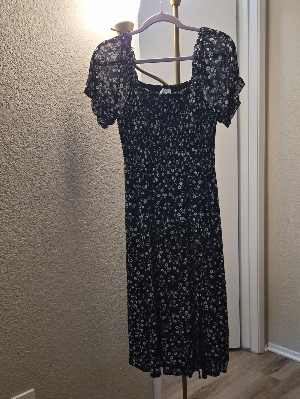Siren Lily Black Floral Midi Dress with Puff Sleeves